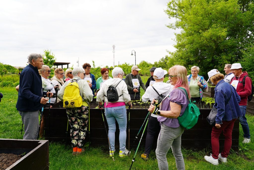 Jubileuszowy marsz Nordic Walking i spacer, zdjęcie 8
